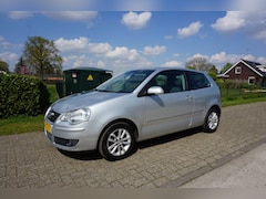 Volkswagen Polo - 1.6-16V Optive 105pk AIRCO