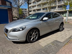 Volvo V40 - 2.0 D2 Summum Ocean Race Silver Edition