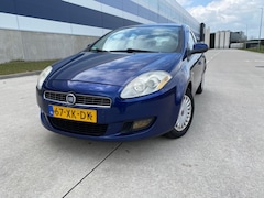 Fiat Bravo - 1.4 Dynamic APK 5-27/AIRCO/ELEK.RMN/NAP