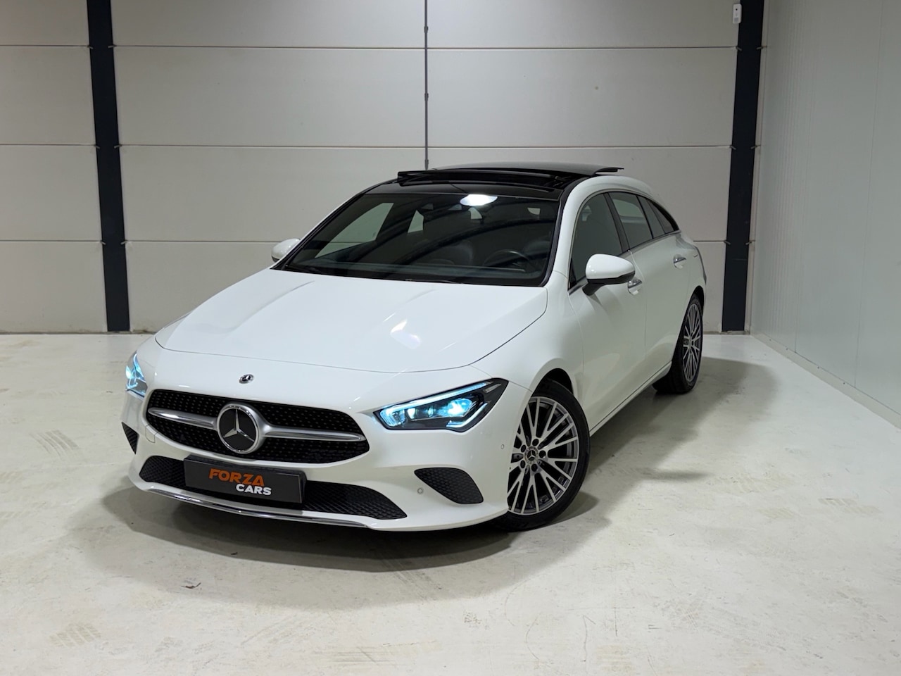 Mercedes-Benz CLA-klasse Shooting Brake - 180 Business Solution PANO | ACC | CAMERA - AutoWereld.nl
