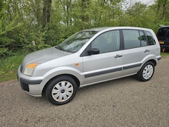 Ford Fusion - 1.4-16V Champion
