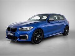 BMW 1-serie - M140i xDrive Edition Shadow | Harman/Kardon | Stoelverwarming | Memory Stoelen | Leder