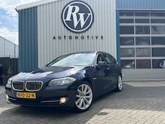 BMW 5-serie Touring - 528i Bi-Xenon / Leder / Pano / Night vision / Aut / 6-cil / Standkachel