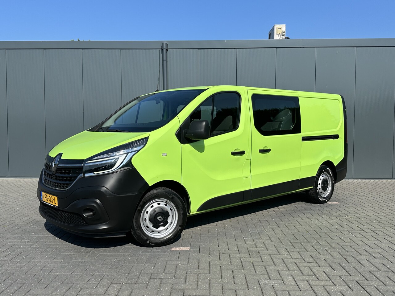 Renault Trafic - 1.6 dCi / L2H1 / 1e EIG. / DUBBELE CABINE / 2x SCHUIFDEUR / TREKHAAK / AIRCO / CRUISE / DU - AutoWereld.nl