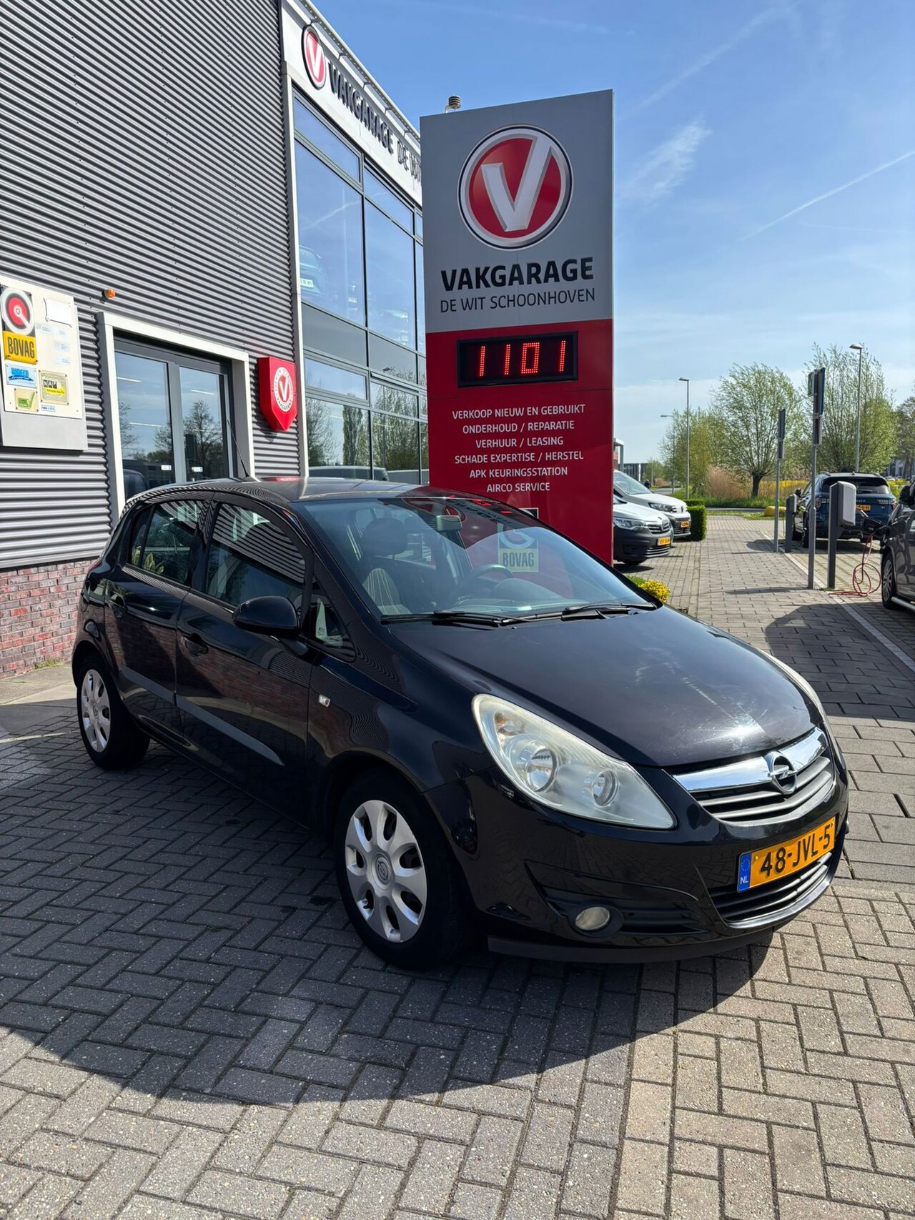Opel Corsa - 1.2-16V Edition / Automaat / Airco / Radio - AutoWereld.nl