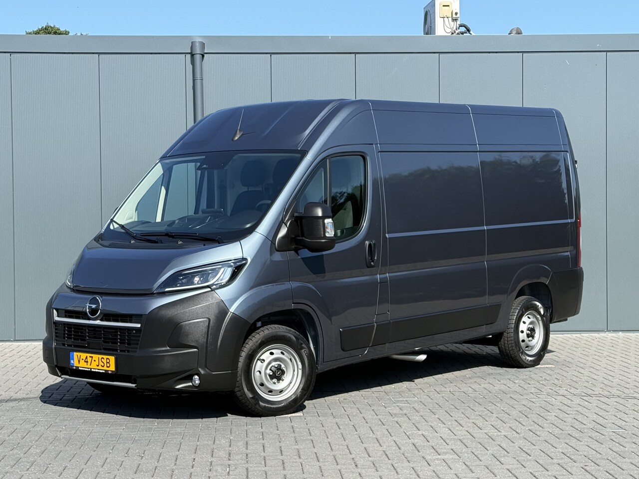 Opel Movano - 2.2D 120 PK / L2H2 / ** NIEUW BPM VRIJ ** / TREKHAAK / CAMERA / 3-ZITS / ECC / LED / CRUIS - AutoWereld.nl