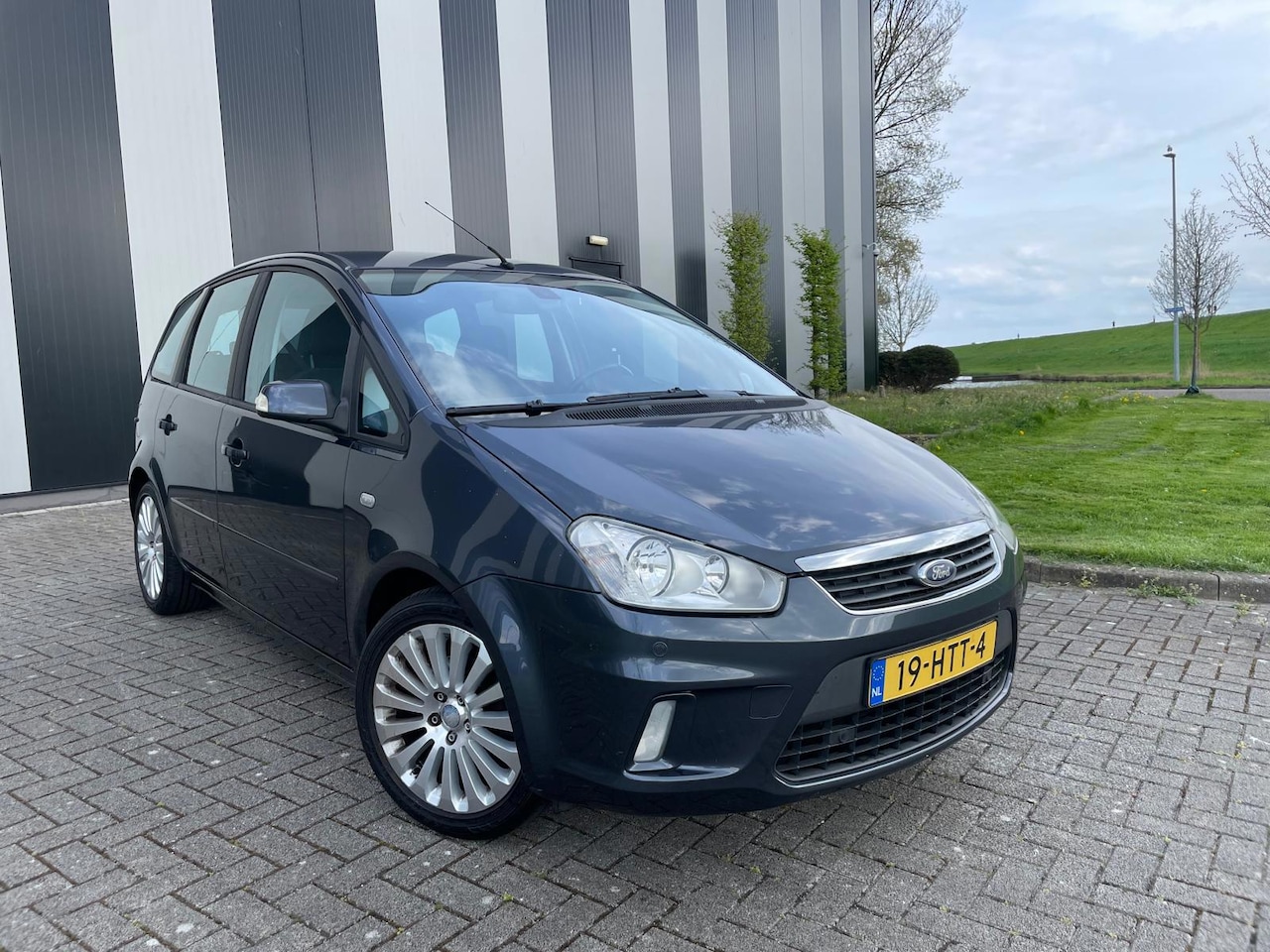 Ford C-Max - 1.6-16V Titanium 2e Eigenaar-Clima-Cruise-Pdc-Lmv-Trekhaak - AutoWereld.nl