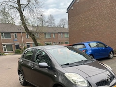 Toyota Yaris - 1.0 VVTi Acces