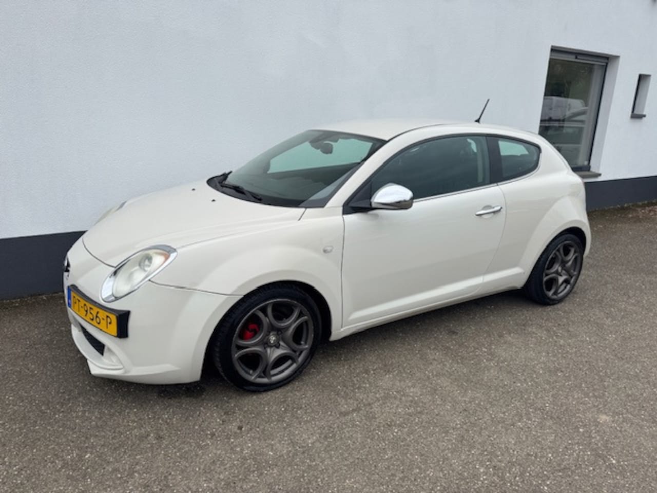 Alfa Romeo MiTo - 1.4 Distinctive 1.4 Distinctive, '09, airco, navi, in een nette staat ! - AutoWereld.nl
