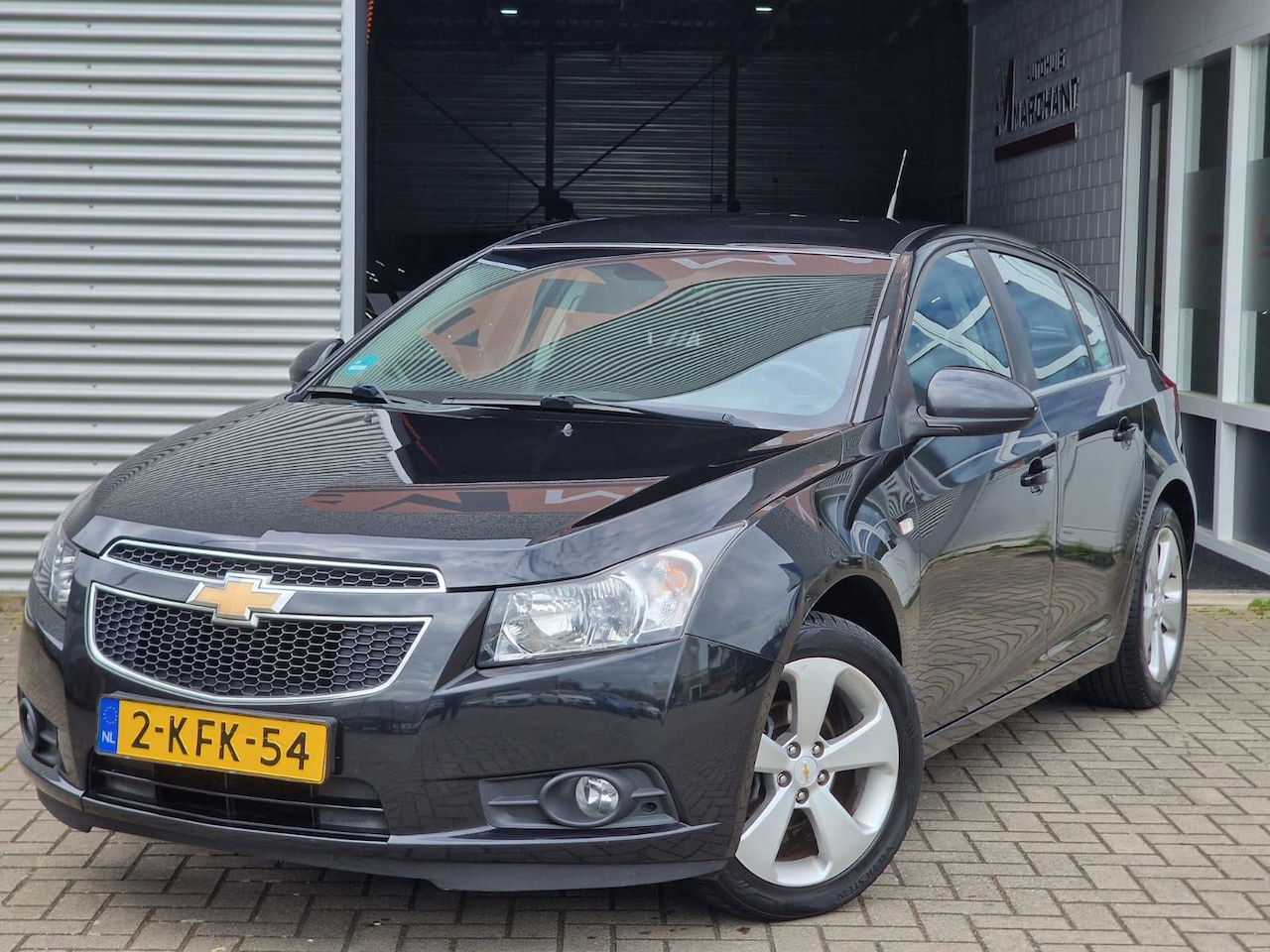 Chevrolet Cruze - 1.8 LTZ NAVI|PARKEERSENS|CRUISE|TREKHAAK - AutoWereld.nl