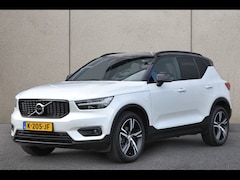 Volvo XC40 - 1.5 T2 R-Design | Navigatie | Achteruitrijcamera | ACC | BLIS
