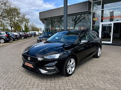 SEAT Leon Sportstourer - 1.5 eTSI FR Business Intense, Electrische Trekhaak, Carplay
