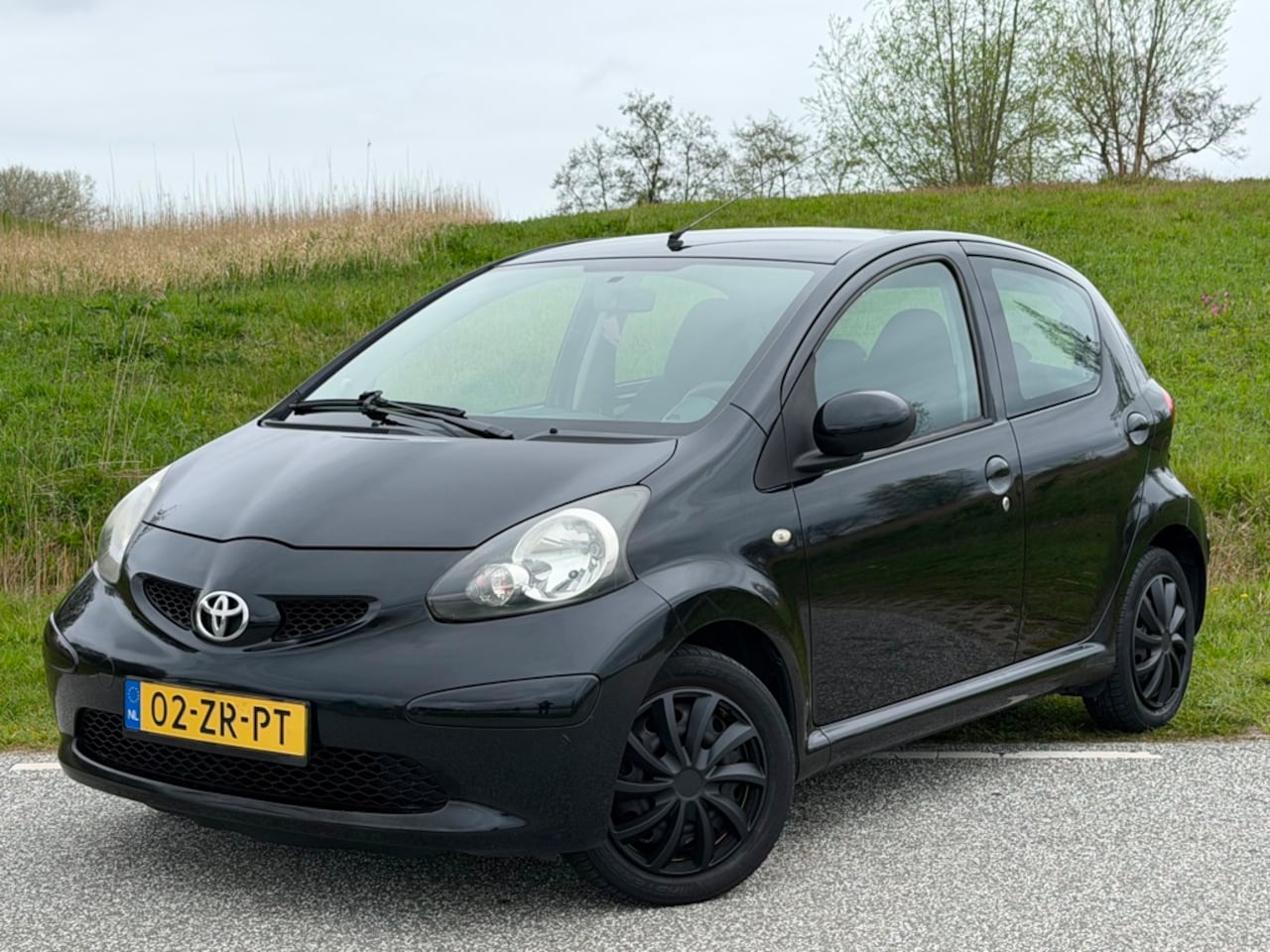 Toyota Aygo - 1.0 AUTOMAAT / 5-DRS / NAP / APK / NETTE AUTO - AutoWereld.nl