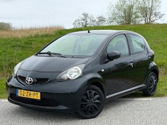 Toyota Aygo - 1.0 AUTOMAAT / 5-DRS / NAP / APK / NETTE AUTO