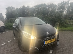 Peugeot 208 - 1.6 BlueHDi GT-Line Leer Bleutooth Led Fase2