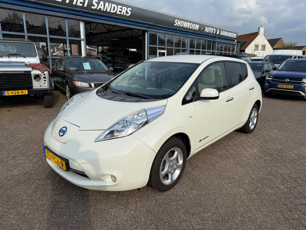 Nissan LEAF - Clima I Camera I Navi I Beide laadkabels aanwezig I Rijklaar - AutoWereld.nl