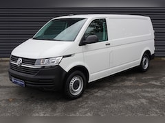 Volkswagen Transporter - 30 110pk L2H1 Trekhaak Apple carplay Camera ACC Cruise control Stoelverwarming 3-Zits