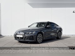 BMW i4 - eDrive35 M Sport Edition 19" | Glazendak | Adaptieve LED | Huisselectie