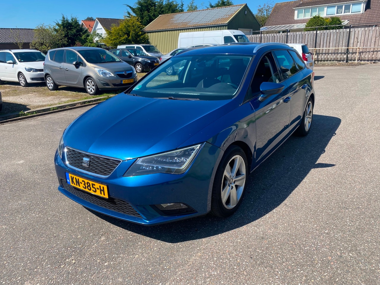 SEAT Leon ST - 1.6 TDI Style Connect Ecomotive 1.6 TDI Style Connect Ecomotive - AutoWereld.nl