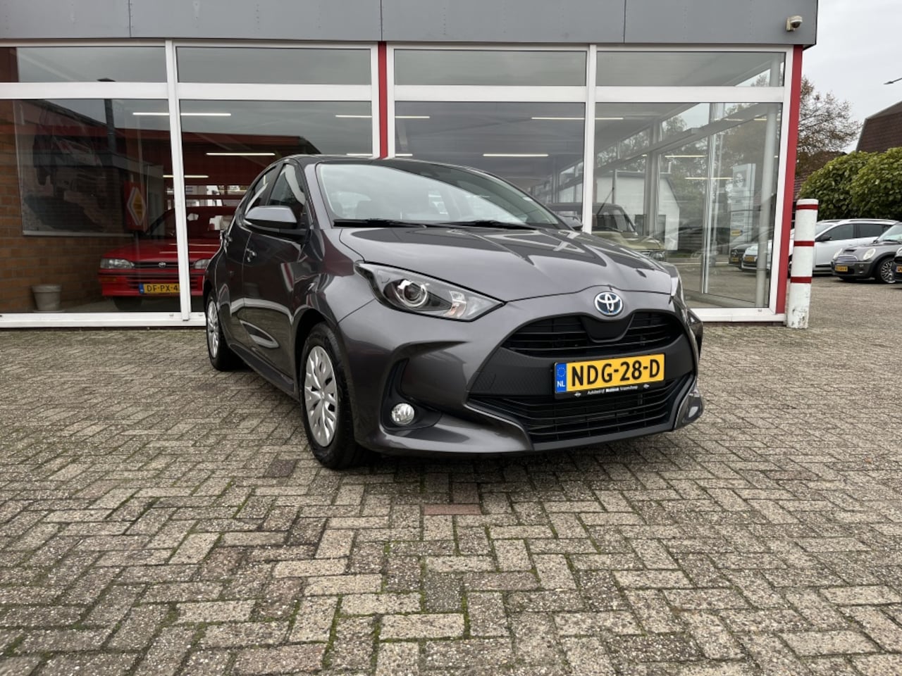 Toyota Yaris - 1.5 Hybrid Active 1.5 Hybrid Active - AutoWereld.nl