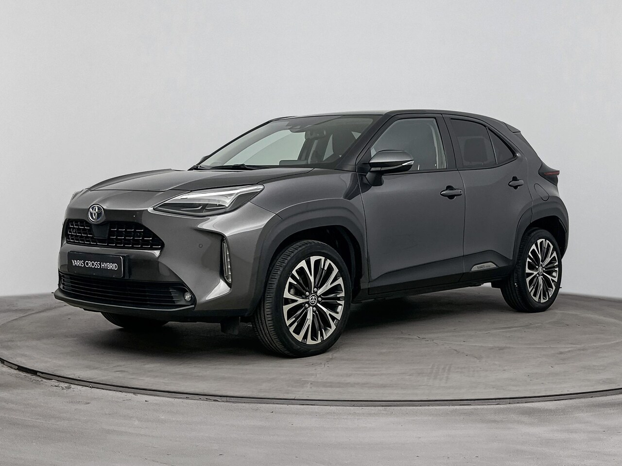 Toyota Yaris Cross - 1.5 Hybrid Executive | Voorruit-Stuur-Stoelverwarming | Pano | JBL | Parkeersensoren V+A | - AutoWereld.nl