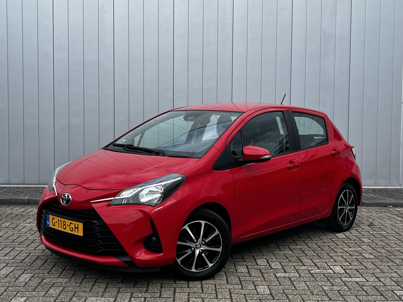 Toyota Yaris - 1.0 VVT-i Connect NL Auto Airco Apple carplay Android auto Dealer onderhouden - AutoWereld.nl