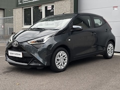 Toyota Aygo - 1.0 VVT-i x-play Automaat Navi Carplay Camera Nap Airco