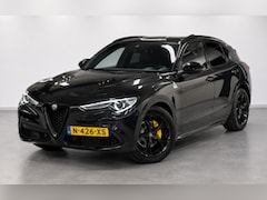 Alfa Romeo Stelvio - 2.0 T AWD First Edition Navi Camera Memory Stoel/Stuurverw. Carbon Ragazzon Uitlaat