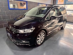 Volkswagen Touran - 1.4 TSI - 7p - DSG - PANO - CARPLAY - CAMERA - Elektr. Kofferbak - Auto. Parkeren - NW. AP