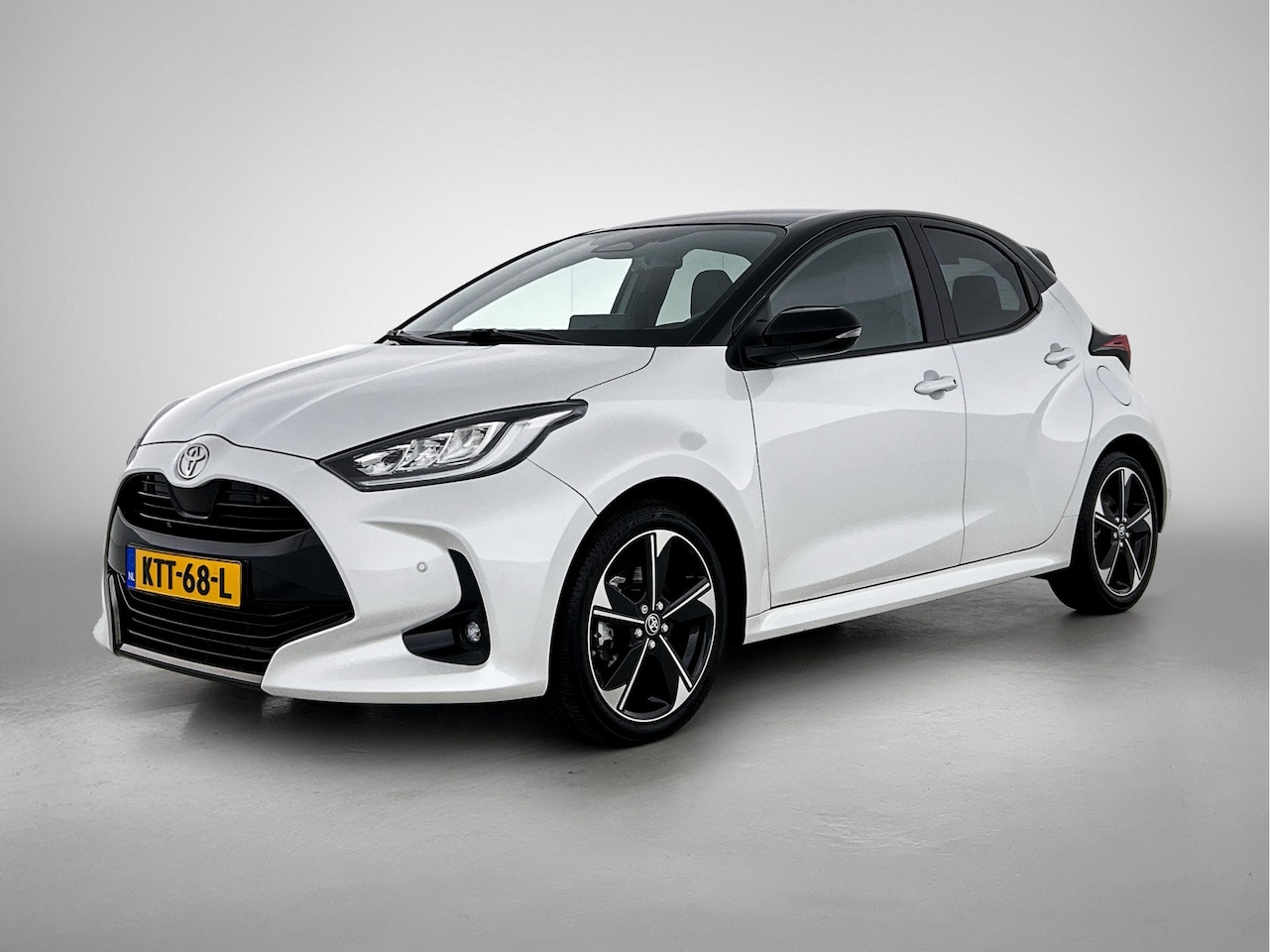 Toyota Yaris - 1.5 Hybrid 130 Launch Edition | Panoramadak | JBL | Head-Up Display | Dodehoek detectie | - AutoWereld.nl