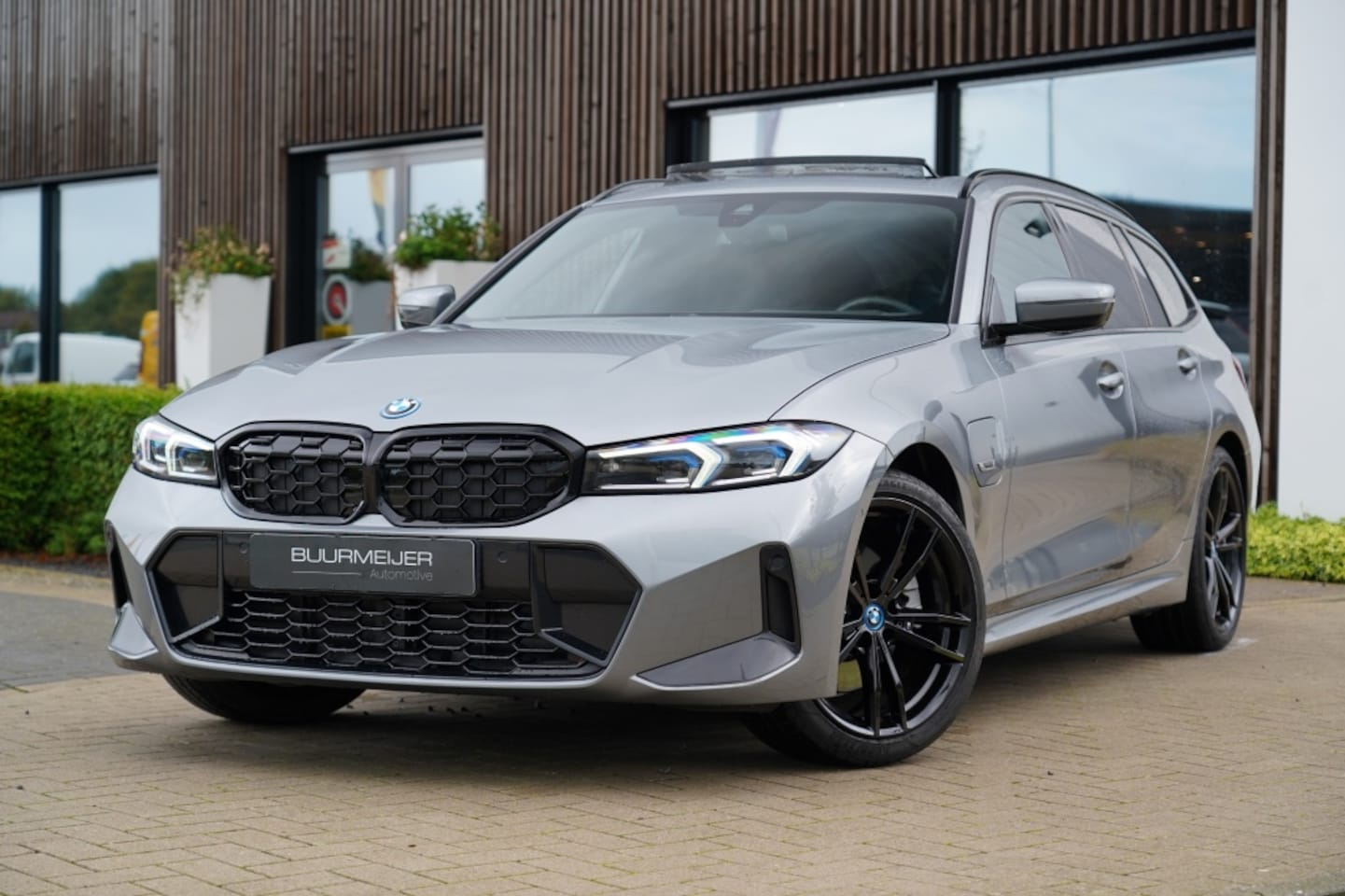 BMW 3-serie Touring - 320e 320e - AutoWereld.nl