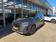 Peugeot 5008 - 1.2 Hybrid 145 GT 7p. CAMERA , NAViGATIE