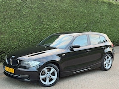 BMW 1-serie - 118i AIRCO/CLIMATRONIC/NAVI/LEER/PDC/NL AUTO