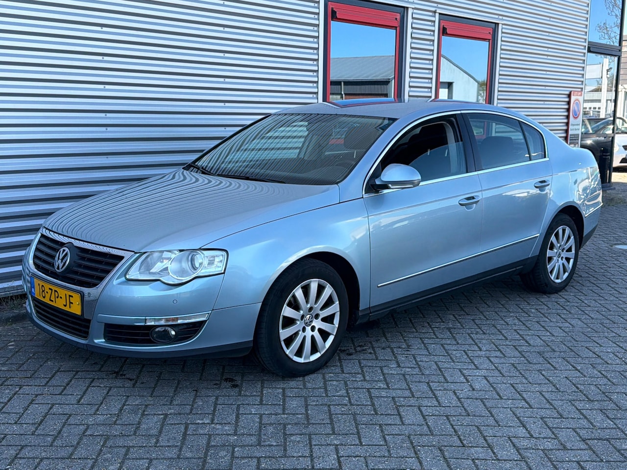 Volkswagen Passat - 2.0 TDI Comfortline Sedan - AutoWereld.nl