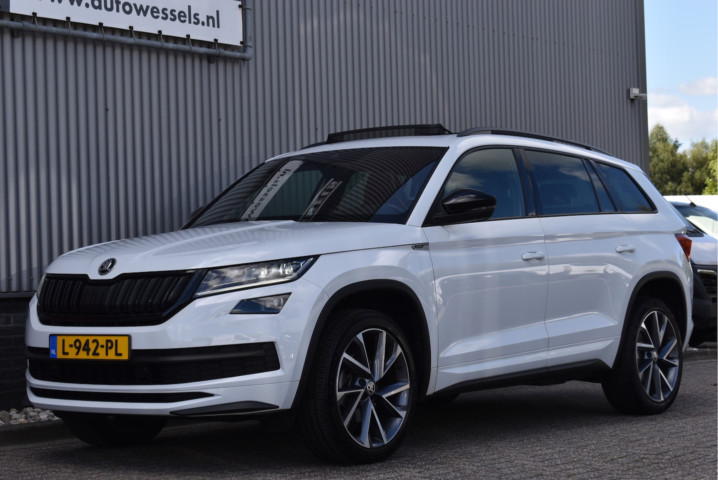 Skoda Kodiaq - 1.5 TSI Sportline Business 7p. Panorama, Adaptive cruise, Canton, Memory, Camera, Virtual - AutoWereld.nl