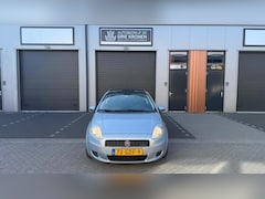 Fiat Grande Punto - 1.4-16V Ed. Lusso Auto is recent gekeurd volle jaar nieuwe APK