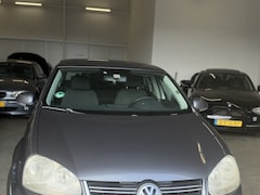 Volkswagen Jetta - 1.6 | Trekhaak | Airco | Tweede Eigenaar