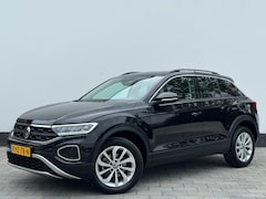 Volkswagen T-Roc - 1.5 TSI Life Edition | Adapt. Cruise | Clima | Camera | LED | Apple carplay & Android auto