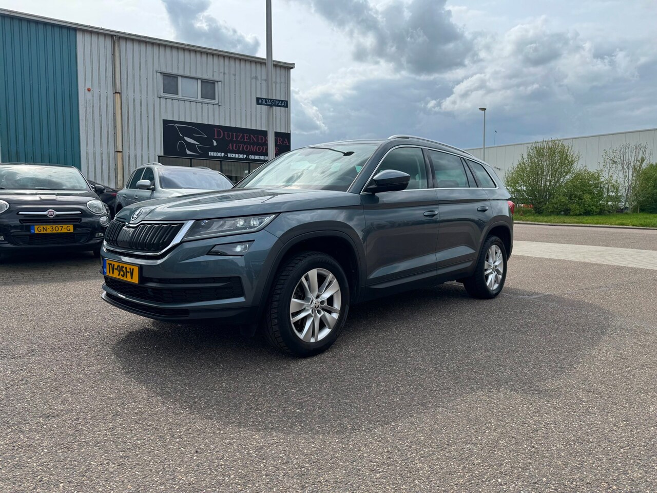 Skoda Kodiaq - 1.5 TSI Ambition Business 1.5 TSI Ambition Business, trekhaak, leder - AutoWereld.nl
