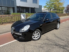 Alfa Romeo Giulietta - 1.4 T Progression Cruise/Climate-Control Panorama-Dak