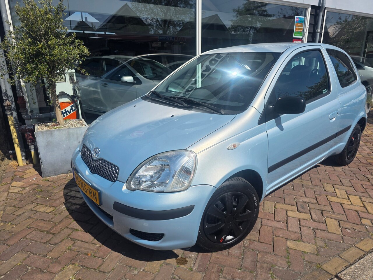 Toyota Yaris - 1.3 VVT-i Idols 1.3 VVT-i Idols,lage km - AutoWereld.nl
