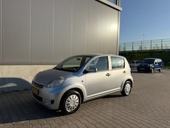 Daihatsu Sirion 2 - 1.0-12V Premium