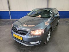 Skoda Octavia - 1.8 TSI Greentech Style Business Automaat