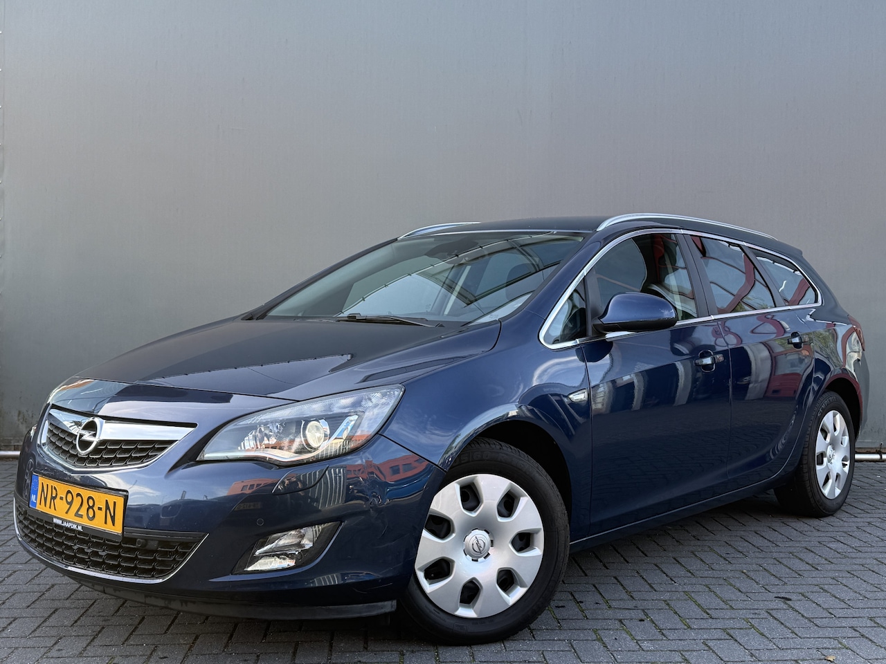 Opel Astra Sports Tourer - BWJ 2011 1.4 141 PK Turbo Sport STOEL + STUURVERW. | STANDKACHEL | NAVI | CLIMA | CRUISE | - AutoWereld.nl
