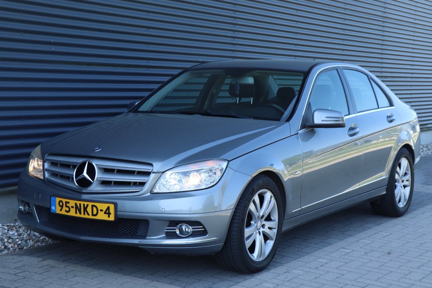 Mercedes-Benz C-klasse - 180 CGI BlueEFFICIENCY Business Class Avantgarde 180 CGI BlueEFFICIENCY Business Class Avantgarde - AutoWereld.nl