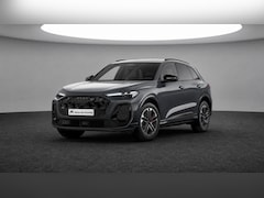 Audi Q5 - e-hybrid quattro S edition Competition 367 PK · Glazen panoramadak · Tech pro · B&O premiu