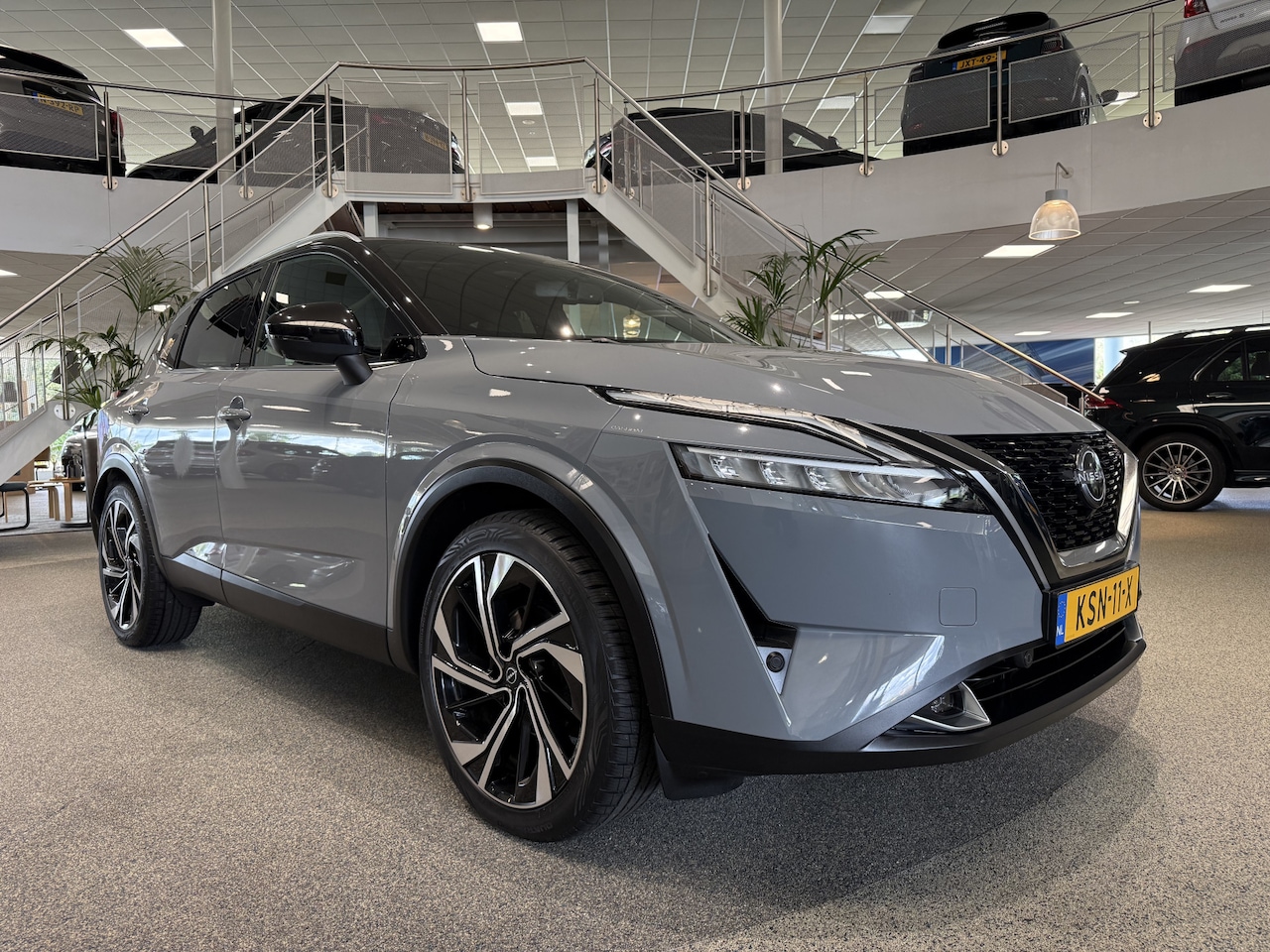 Nissan Qashqai - 1.3 MHEV Xtronic Tekna Plus 1.3 MHEV Xtronic Tekna Plus, Trekhaak, Leder, Pano, BOSE - AutoWereld.nl