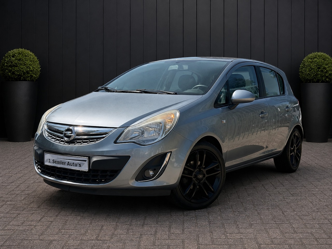 Opel Corsa - 1.2-16V COLOR Edition 17INCH AIRCO CRUISE CTRL 1STE EIG. APK 07-2027 - AutoWereld.nl