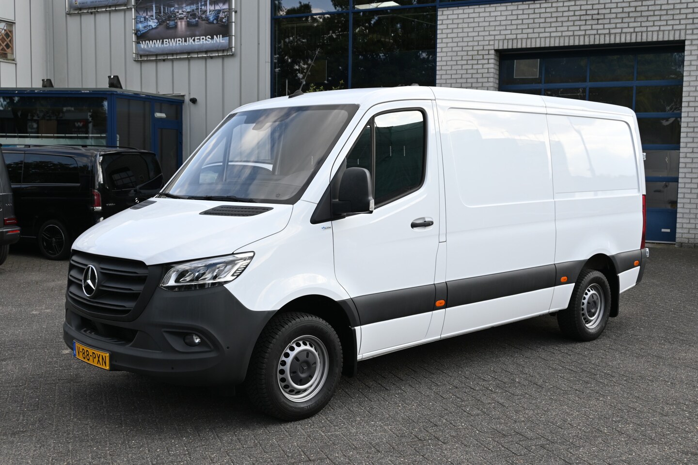 Mercedes-Benz Sprinter - 315 CDI L2H1 RWD LED, Geveerde stoel, Apple Carplay/Android Auto - AutoWereld.nl