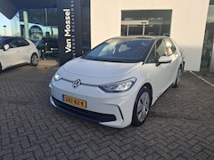 Volkswagen ID.3 - Pure Oranje Edition 52 kWh 170 PK | EM | Parkeersensoren | Apple Carplay | Android Auto |
